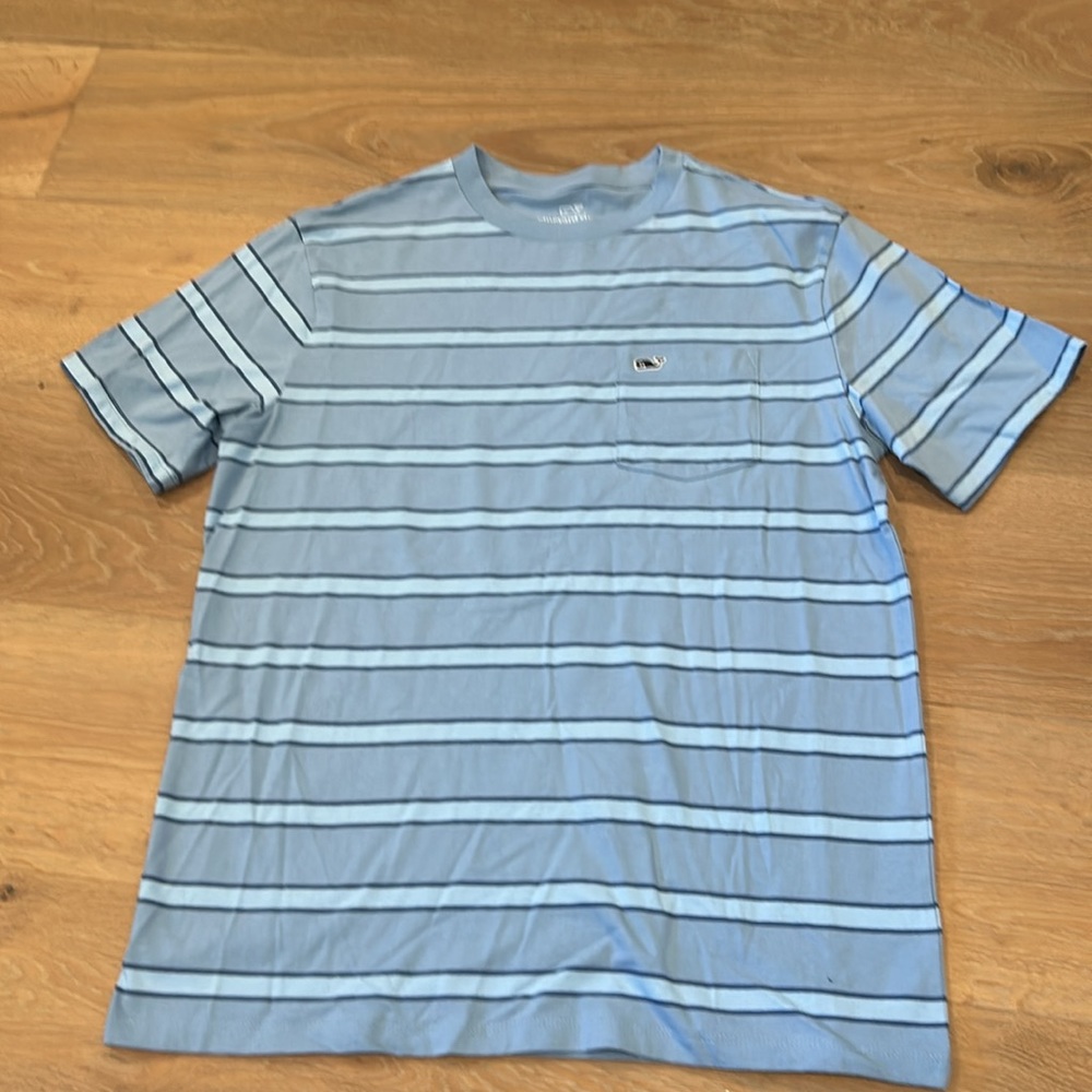 Vineyard vines shirt